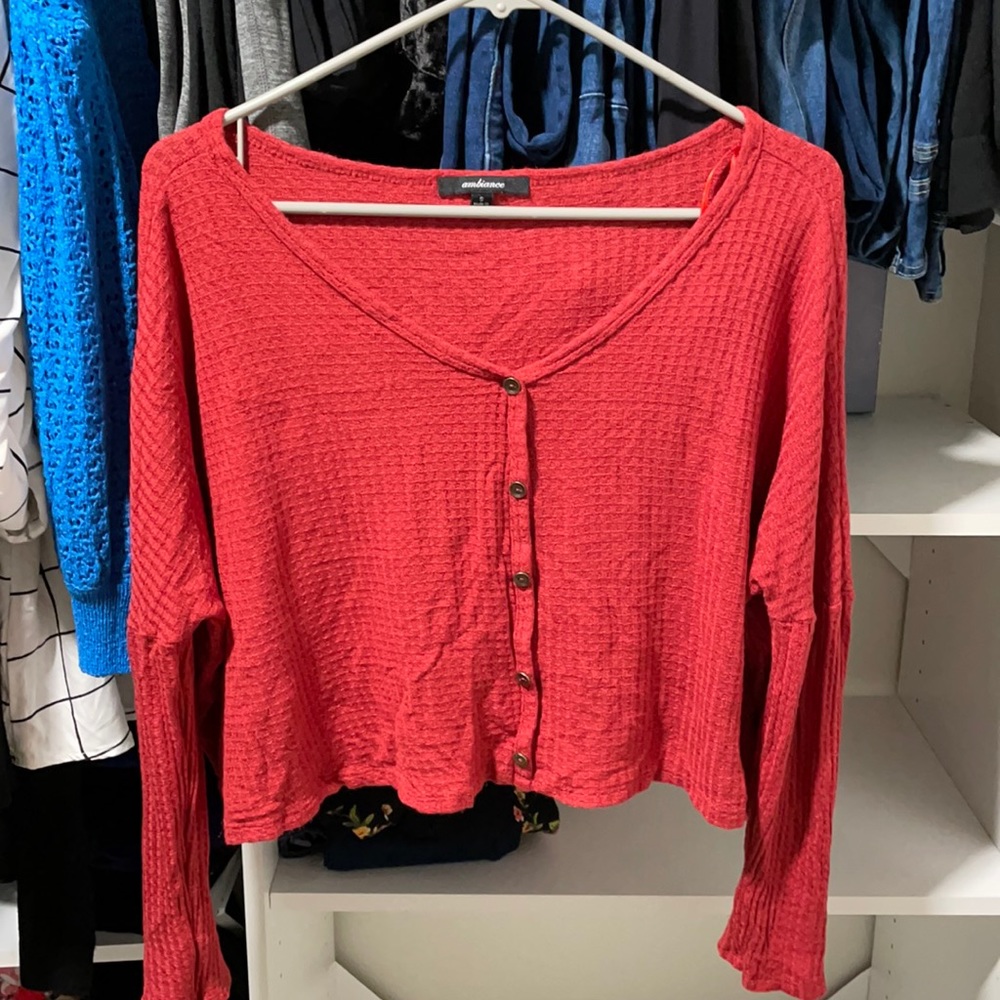 Selling this beautiful top, it’s like new!